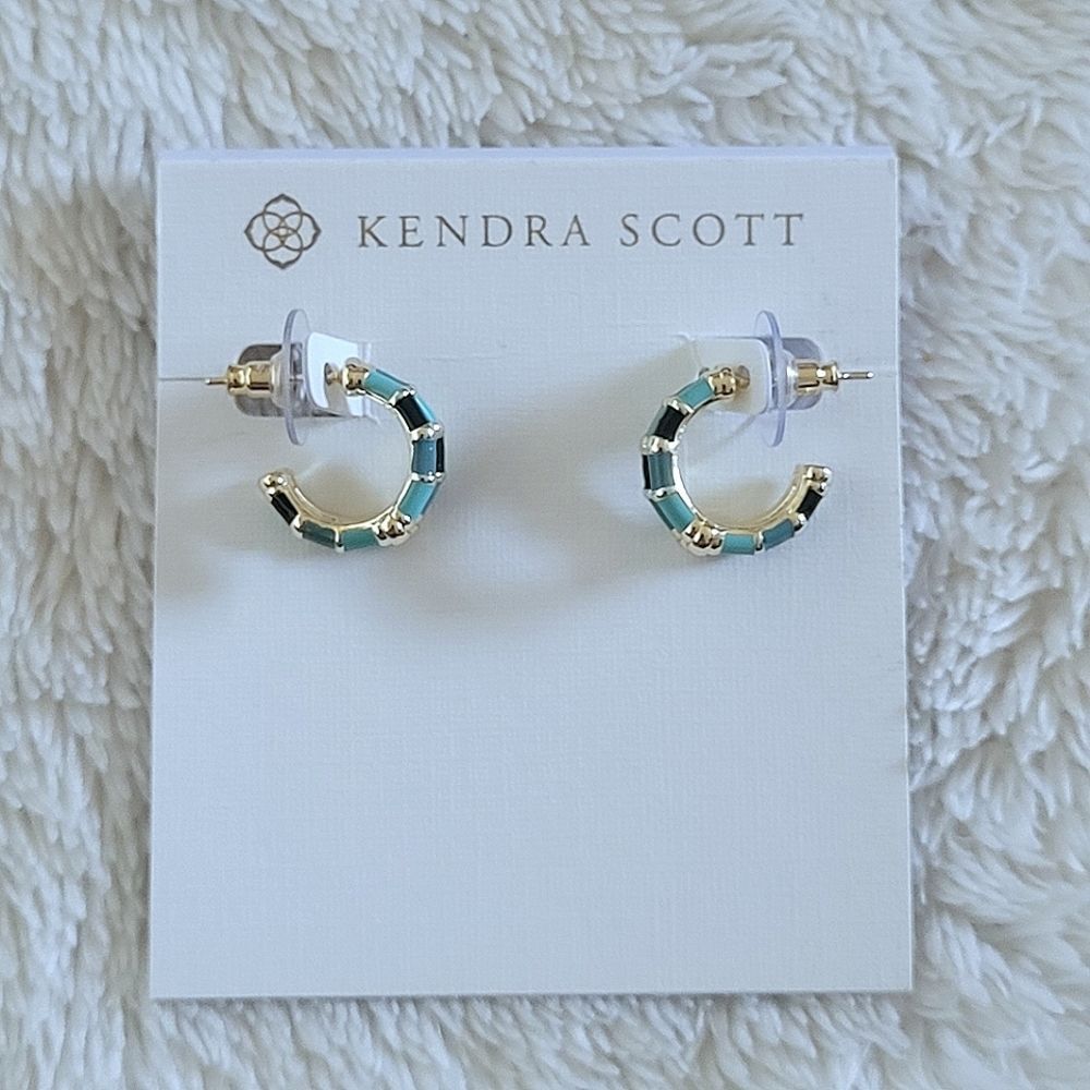 Kendra Scott "Essie" Gold💛 and Sea🌊 Green💚 Mix Huggie🤗 Earrings - NWT - Picture 15 of 16